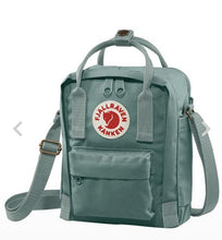 Cargar imagen en el visor de la galería, Mochila Fjallraven Kanken Mini